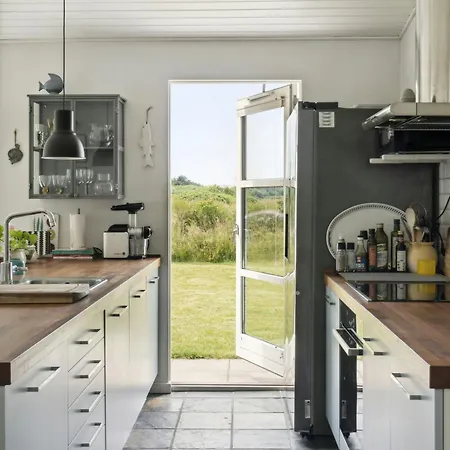 Bright Near One Of Denmark's Beaches 루켄