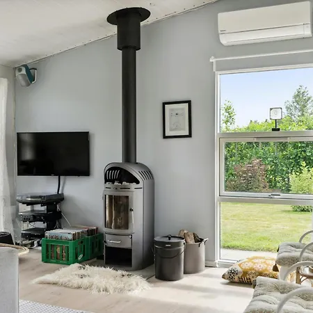 Semesterbostad Bright Near One Of Denmark's Beaches