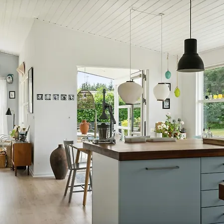 Bright Near One Of Denmark's Beaches Semesterbostad